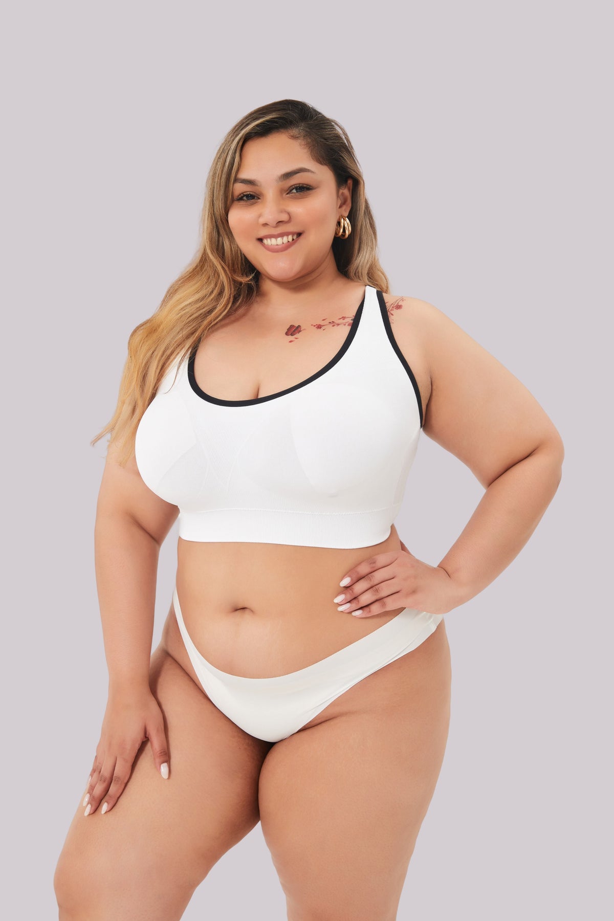Confaty Luna – Racerback Sports Bra