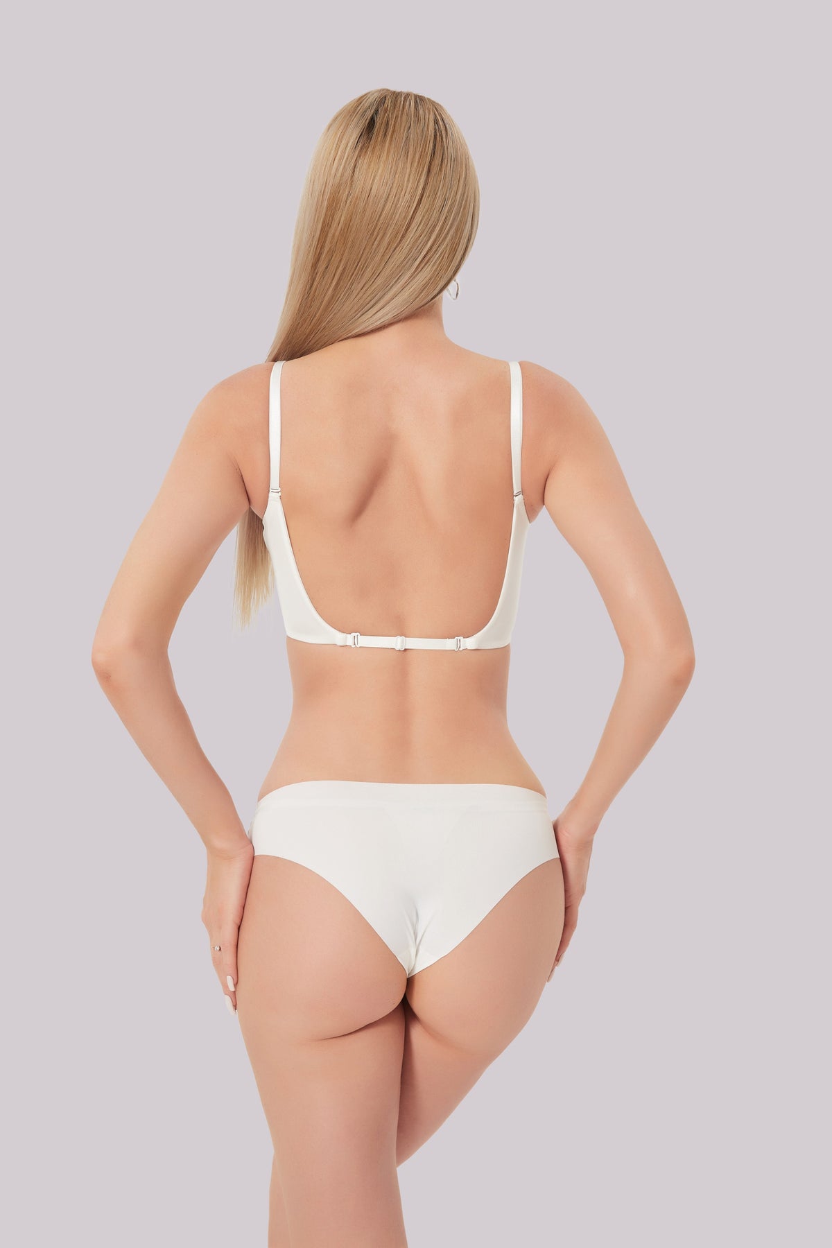 Confaty Ivy – Invisible Low-Cut Bra