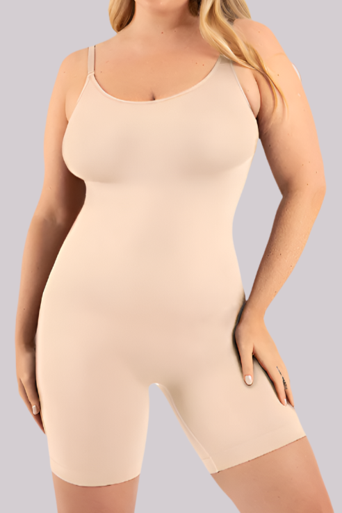 Confaty Amara – Round-Neck Mid-Thigh Bodysuit