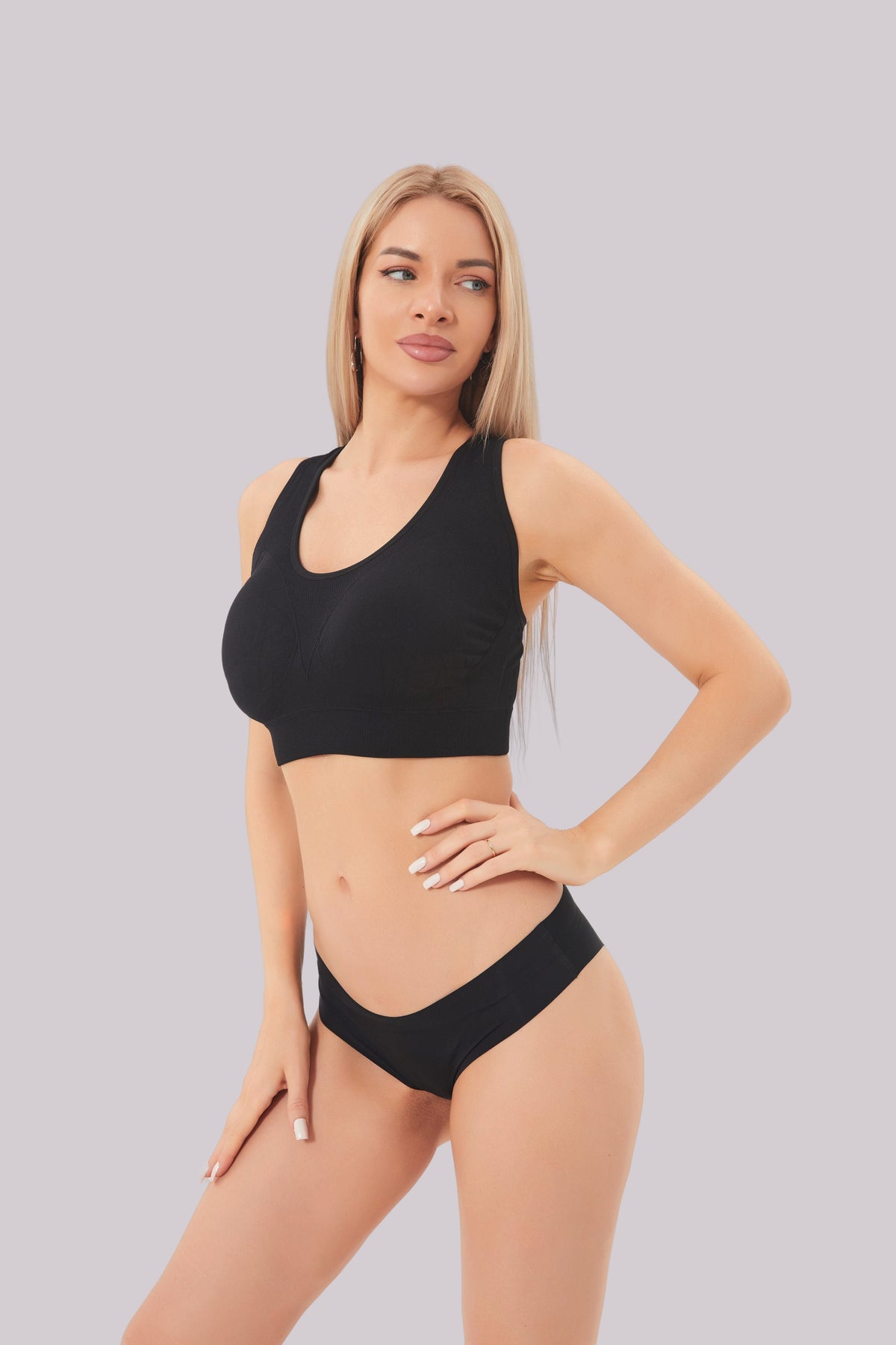 Confaty Luna – Racerback Sports Bra