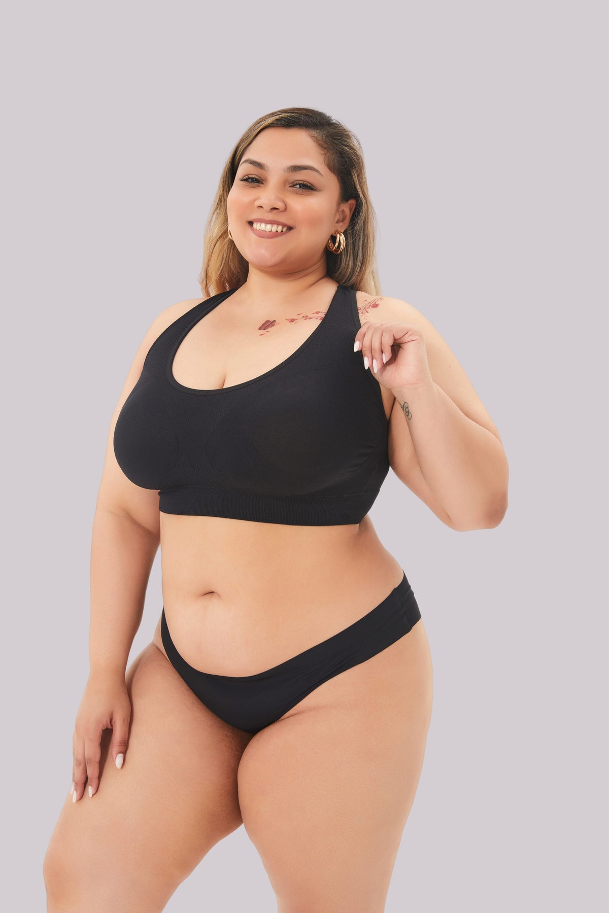 Confaty Luna – Racerback Sports Bra